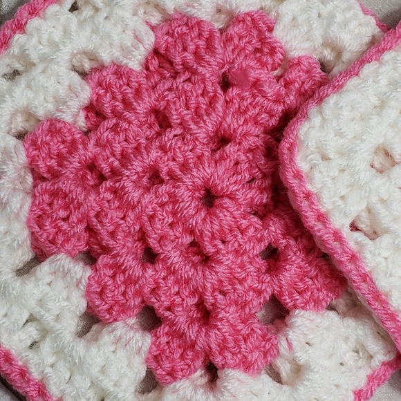Handmade Potholders Pink White Crocheted NWT - Picture 2 of 2
